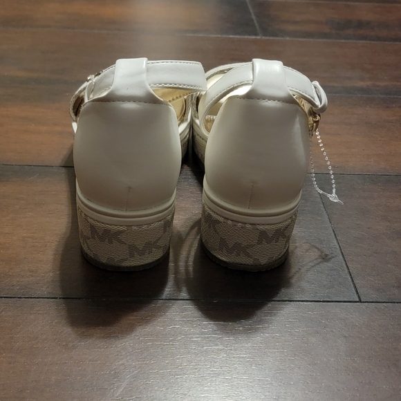Michael Kors Youth Girls Sandals - Picture 4 of 6